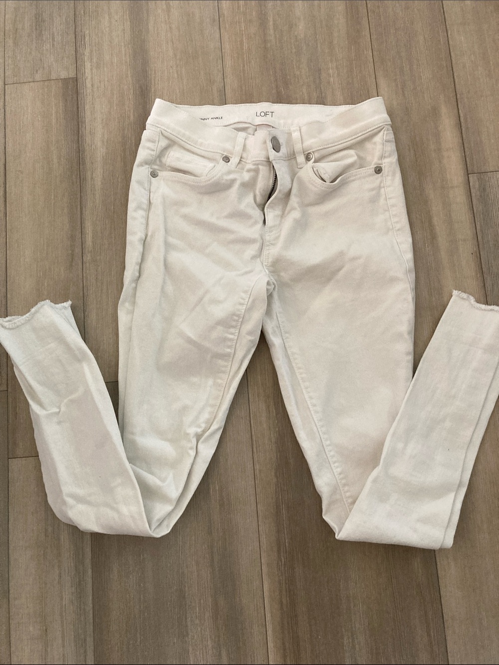 LOFT WHITE Ankle Skinny Jeans
